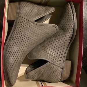 Merona ‘Lucile’ grey booties